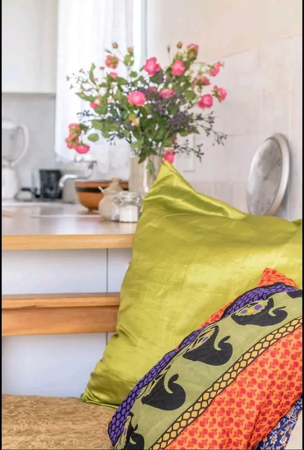Caline Vip Apartments, beach close Bloubergstrand 0*,