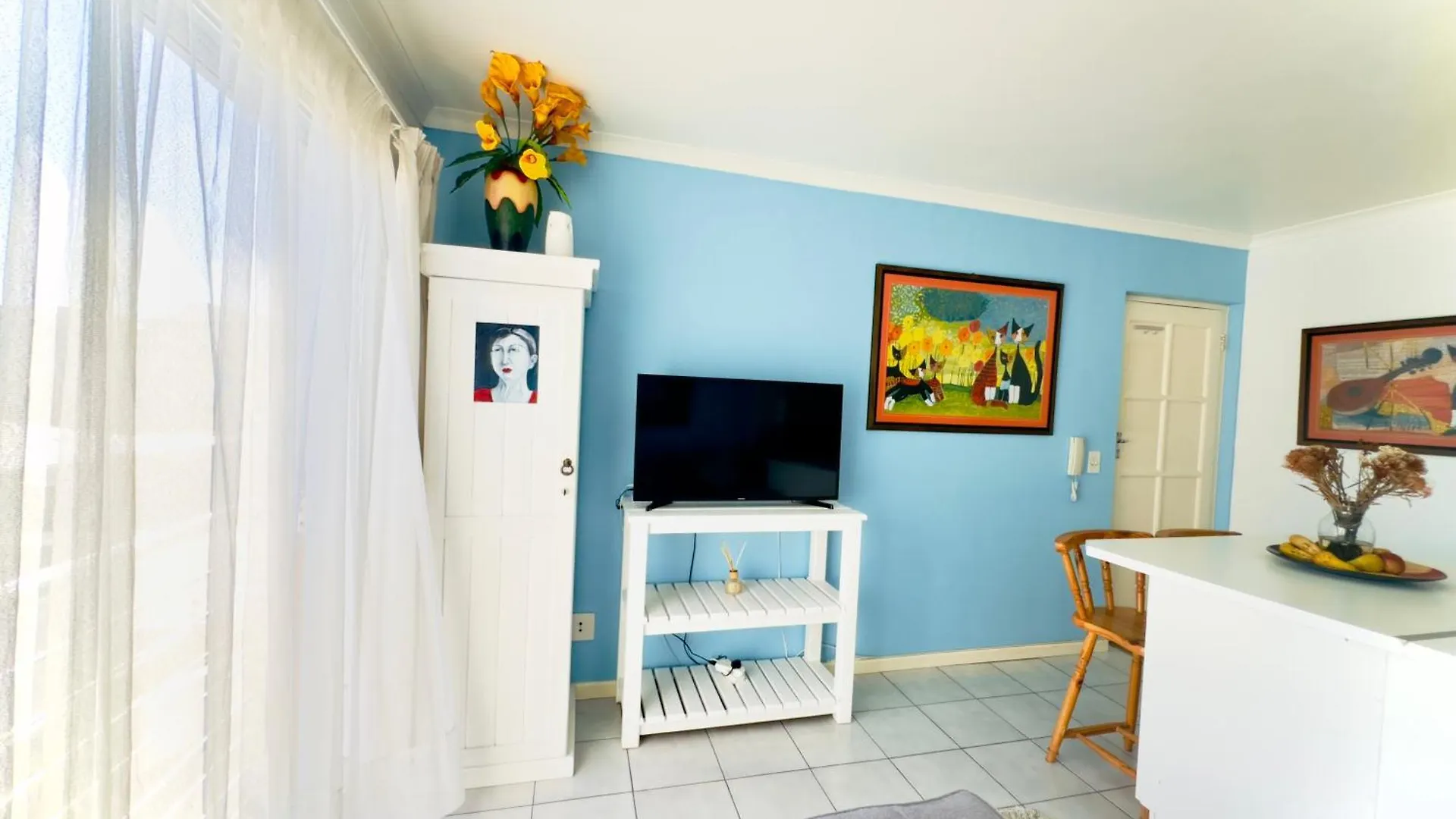 Caline Vip Apartments, Beach Close Bloubergstrand Apartment
