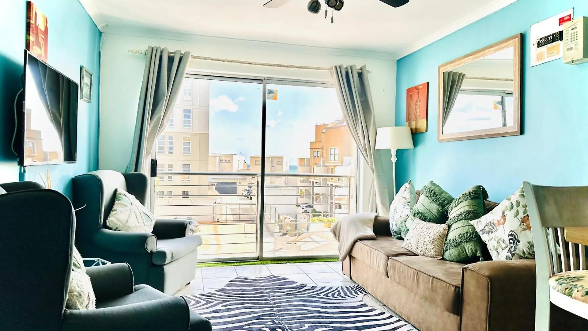 Caline Vip Apartments, Beach Close Bloubergstrand 0*,